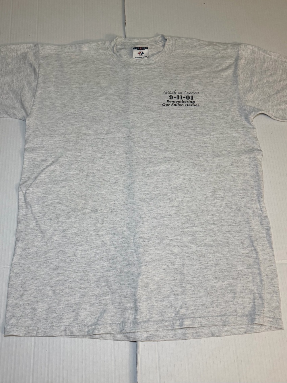 VTG Remembering Our Fallen Heroes  9-11-01 T Shirt Size M